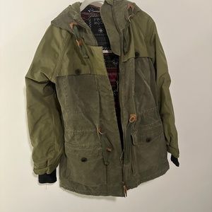 Pwdr room snowboarding jacket